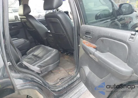 2011 Chevrolet Tahoe C1500 Lt z USA, uszkodzony, nr VIN 1GNSCBE08BR311962